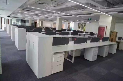 北京办公转椅厂家直销与隔断办公桌椅定做服务