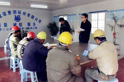 《安全生产法》扎根工地 守护生命的阳光